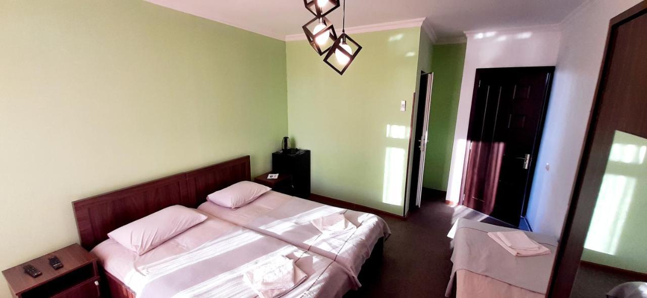 Tamazi Hotel Koboeleti Buitenkant foto