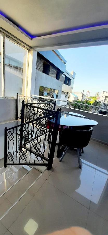 Tamazi Hotel Koboeleti Buitenkant foto