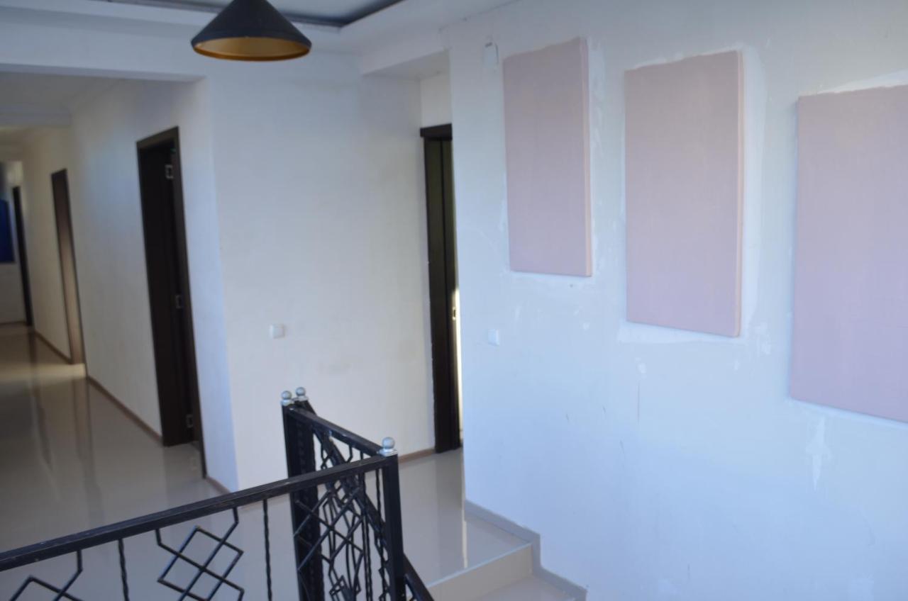 Tamazi Hotel Koboeleti Buitenkant foto